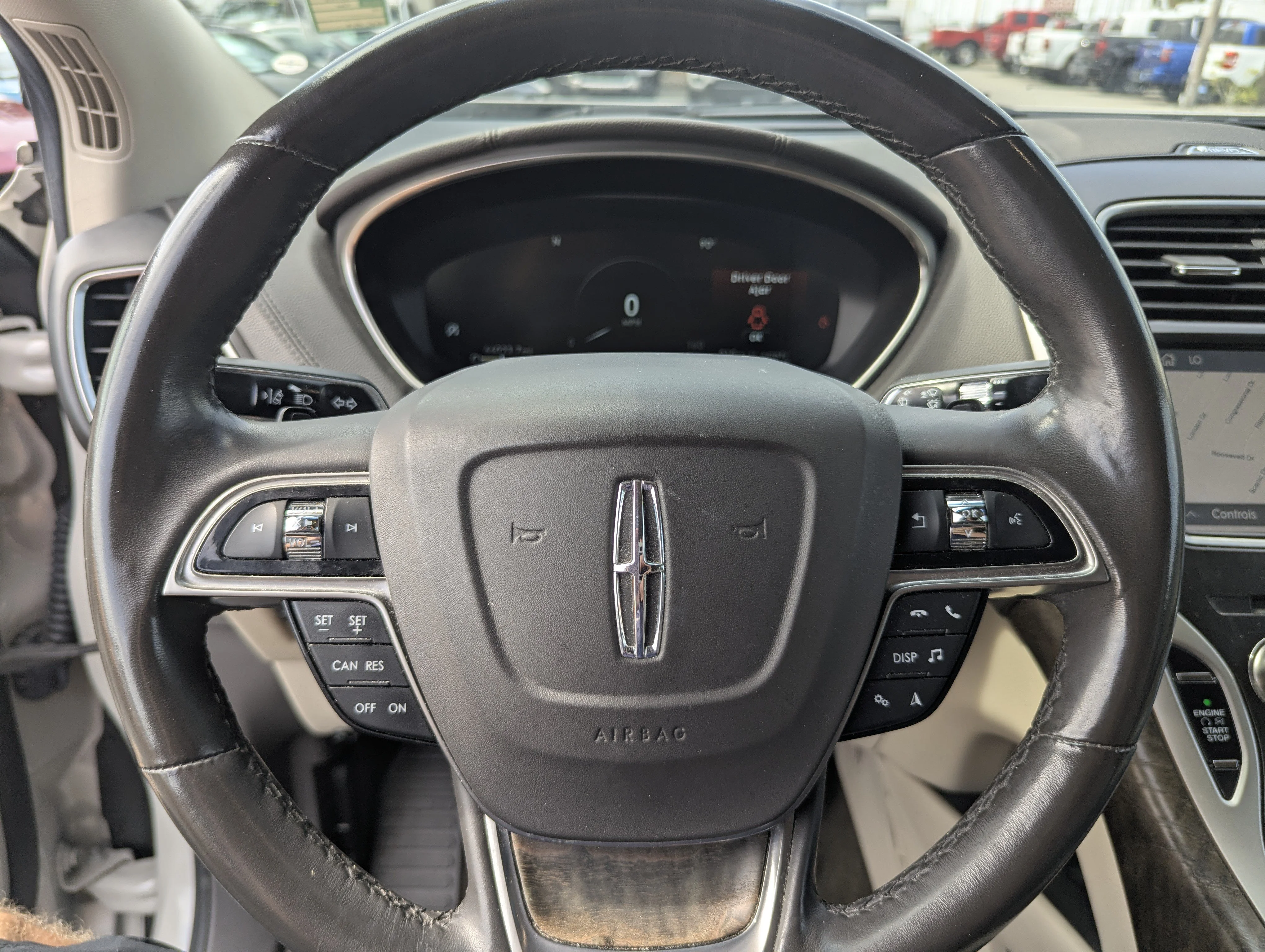 Used 2019 Ceramic Pearl Metallic Tri-Coat Lincoln Reserve image 37