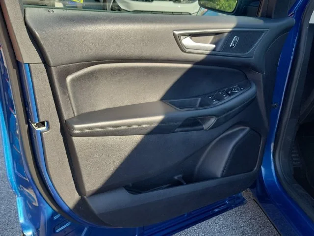 2020 Ford Edge SE - Photo 21