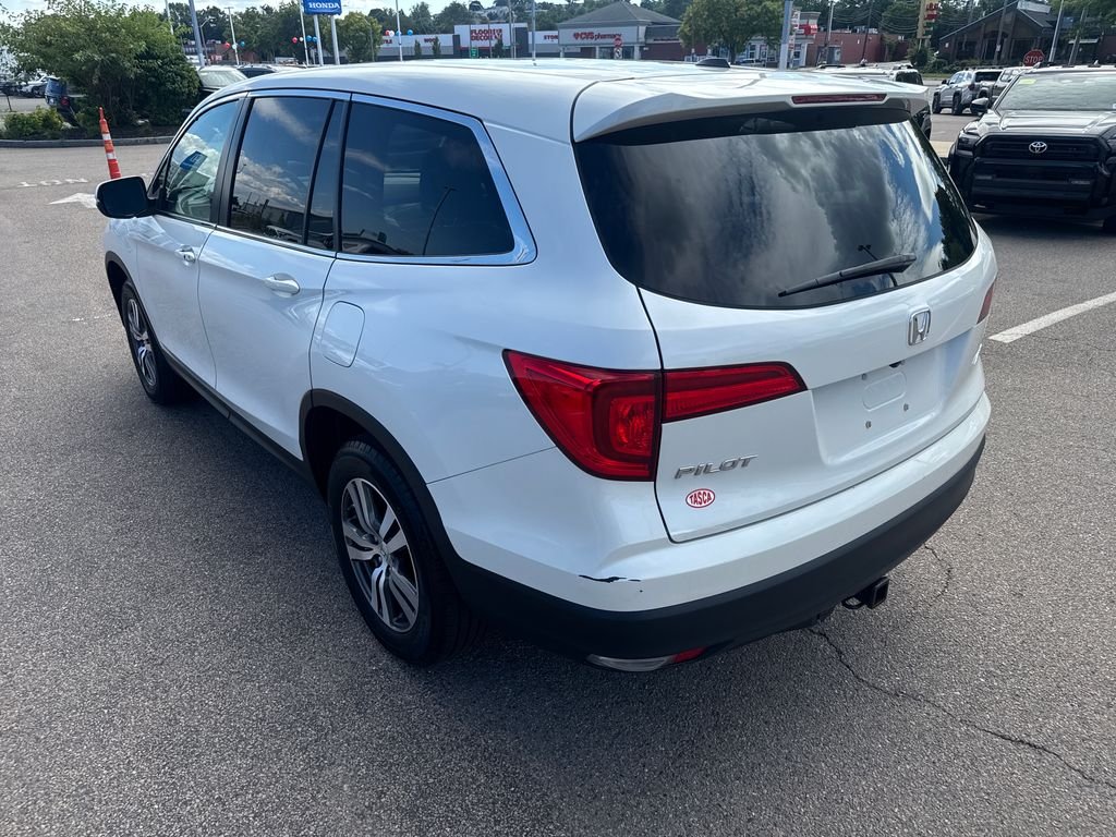 Used 2017  Honda EX-L image 5