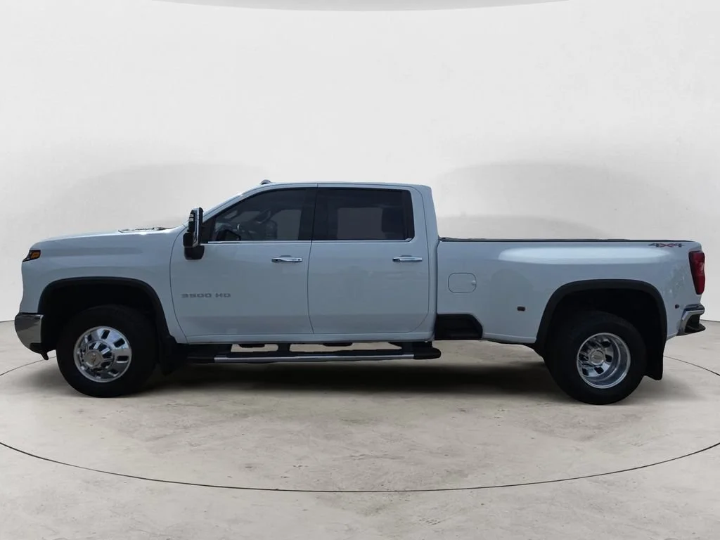 Used 2024 Summit White Chevrolet LTZ DRW image 12