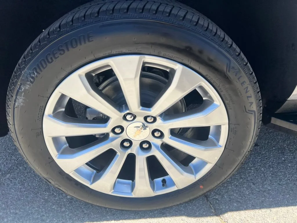 New 2026 Sterling Gray Metallic Chevrolet Premier image 33