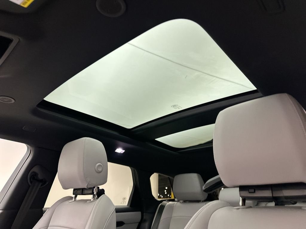 New 2026 Carpathian Grey Land Rover S image 11