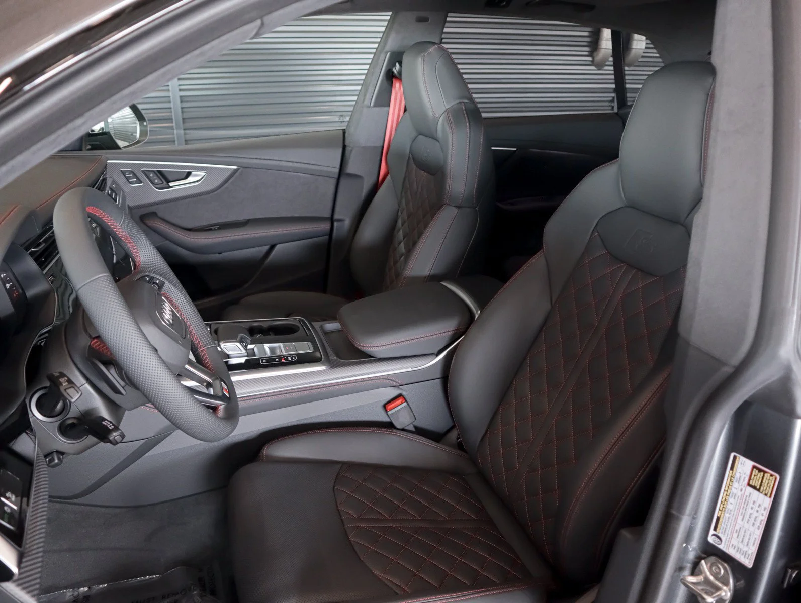 New 2026 Daytona Gray Pearl Effect Audi Prestige image 8