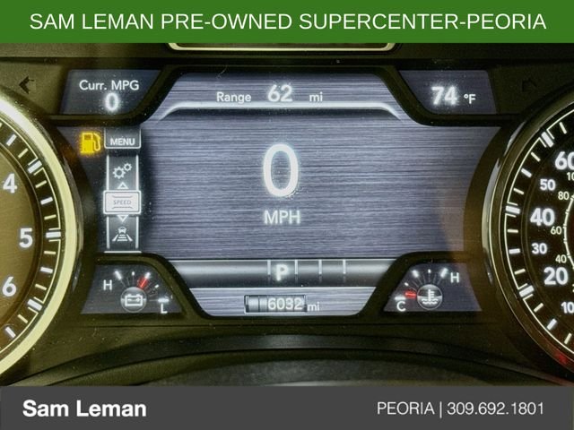 Used 2025 White Ram Big Horn/Lone Star image 12