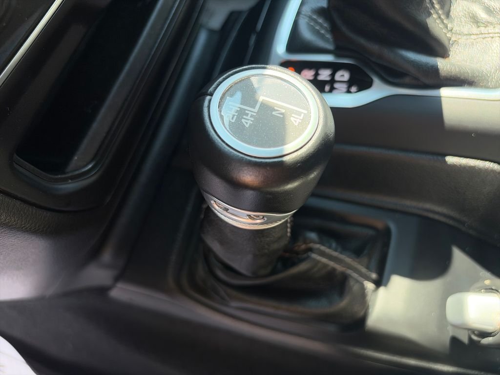 Used 2020 Gray Jeep Overland image 36