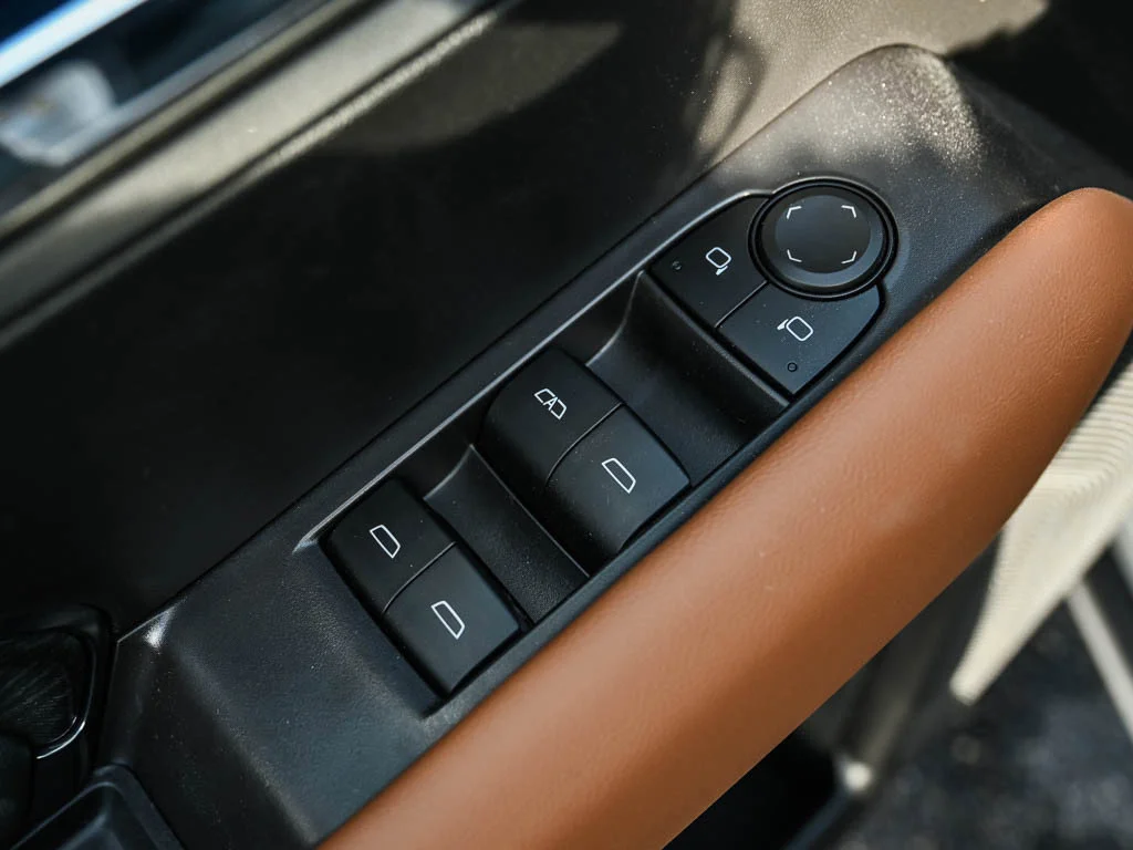 2026 GMC Canyon AT4 - Photo 14