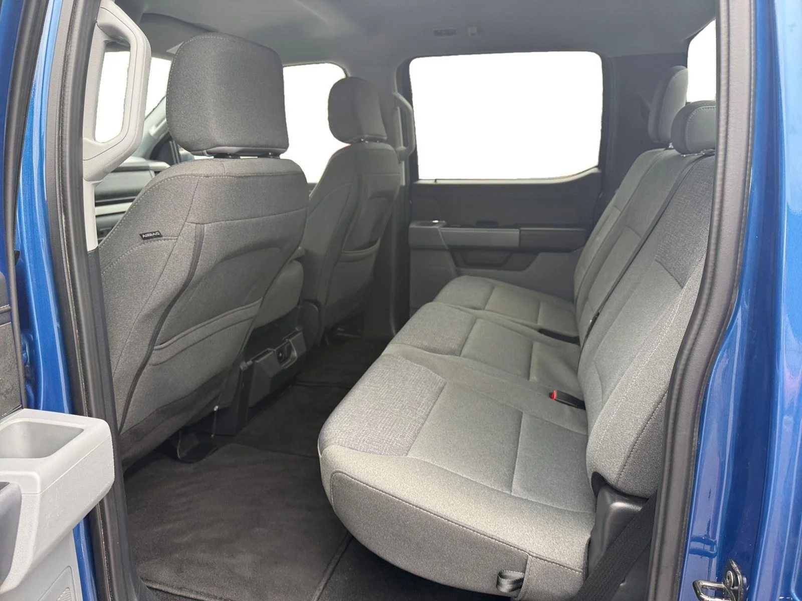 Used 2024 Atlas Blue Ford XLT image 19