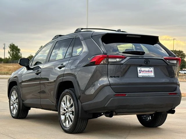 Used 2024 Gray Toyota XLE Premium image 6