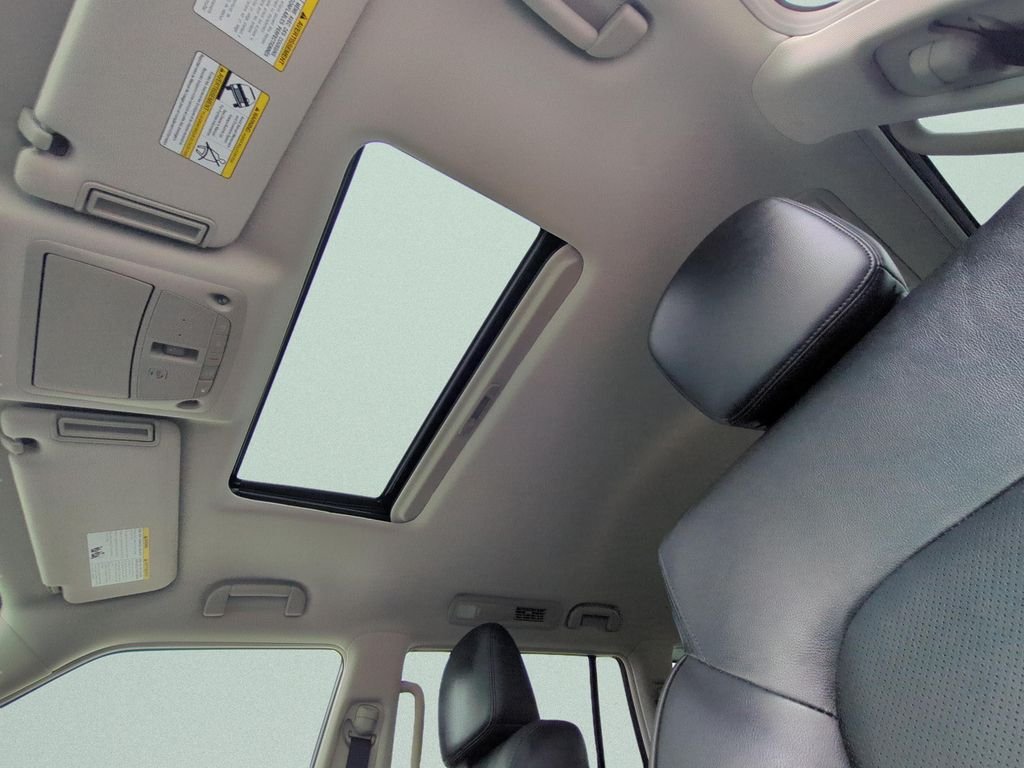 Certified Used 2023 Silver Nissan SL image 20