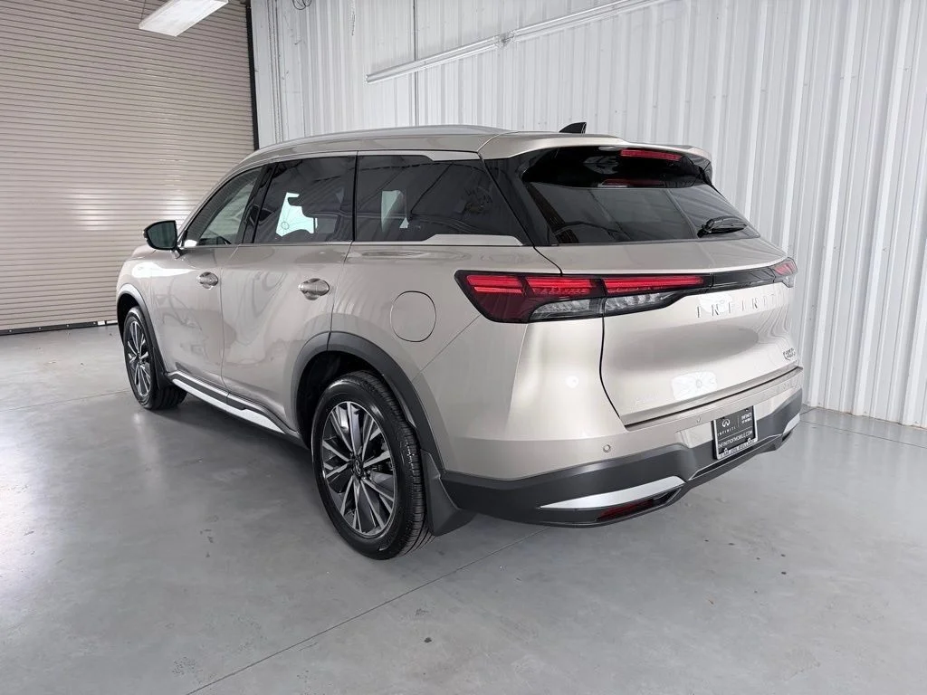 New 2026 Titanium INFINITI LUXE image 6