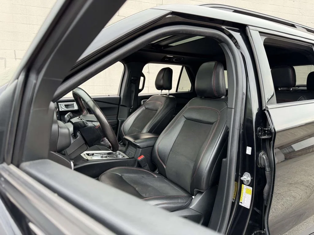 Used 2022 Black Ford ST-Line image 23
