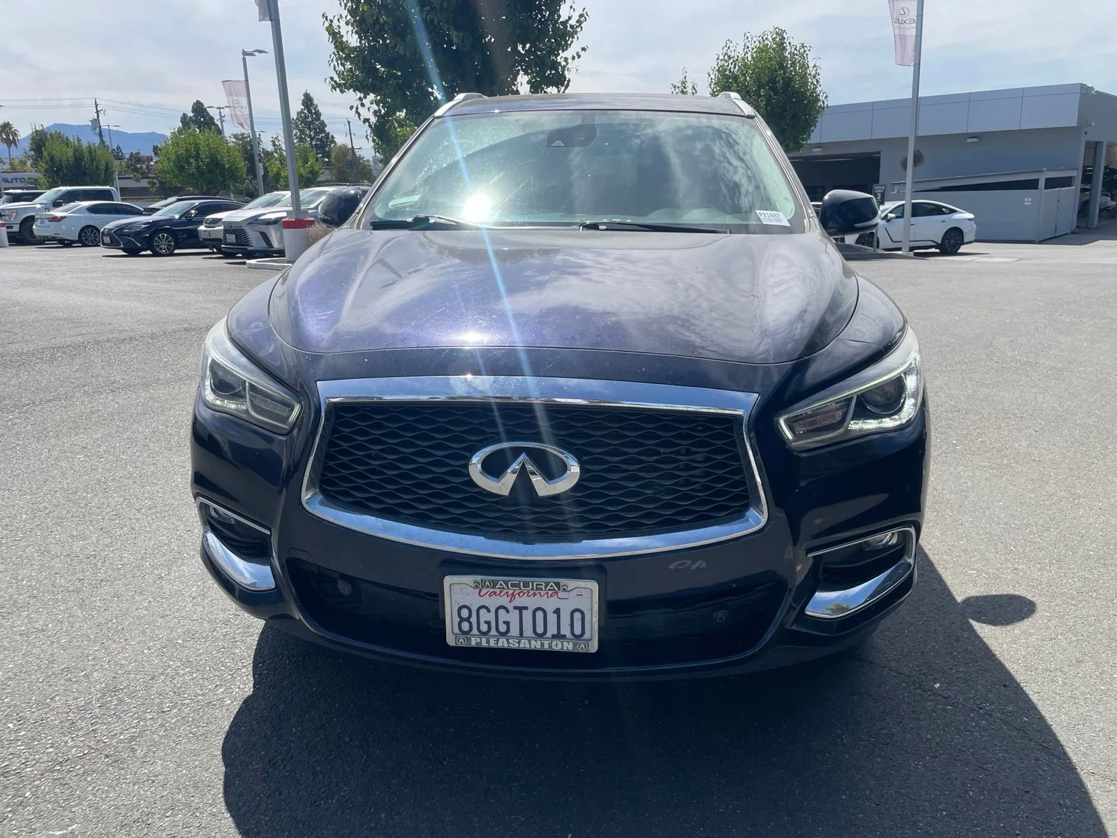 Used 2019 Brown INFINITI LUXE image 2