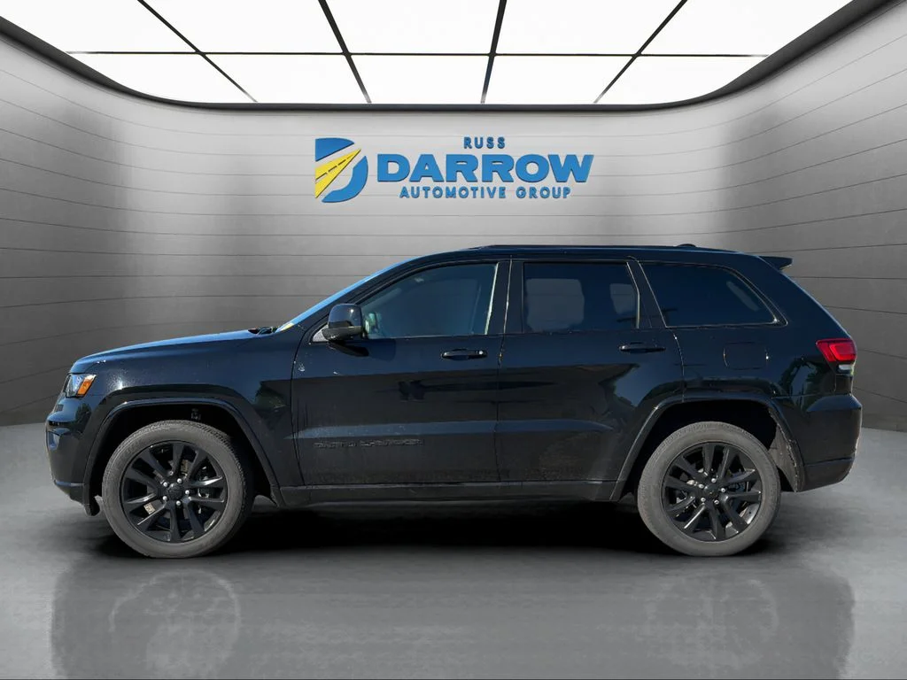 Used 2020 Black Jeep Altitude image 2