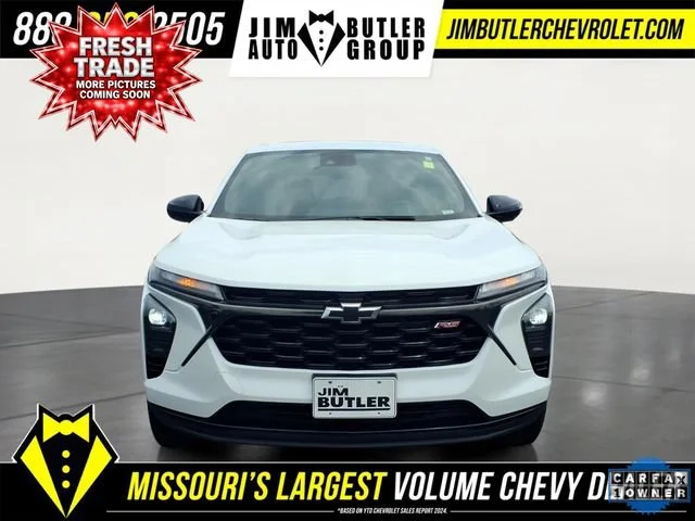 Used 2024 Summit White Chevrolet 1RS image 26