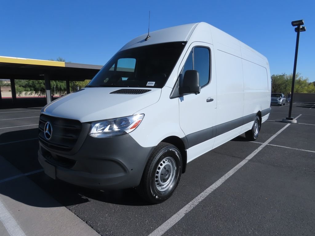 2026 Mercedes-Benz Sprinter 2500 170 Ext WB HO High Roof's photo