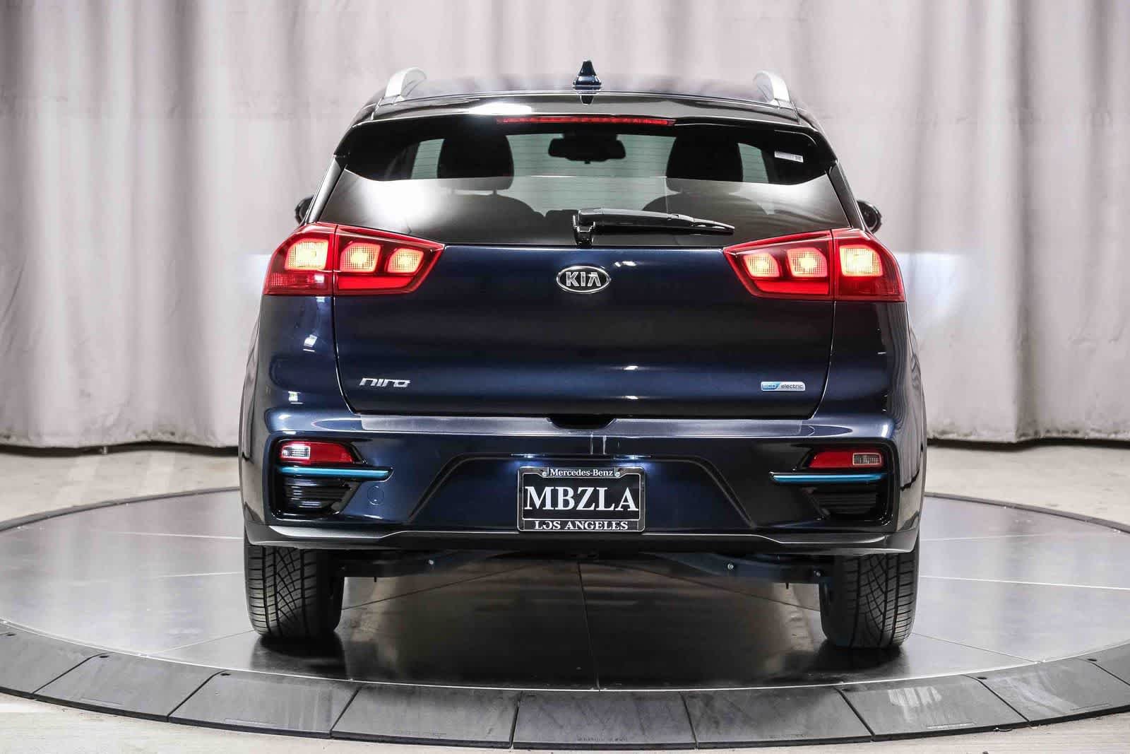 Used 2020 Gravity Blue Kia EX image 3