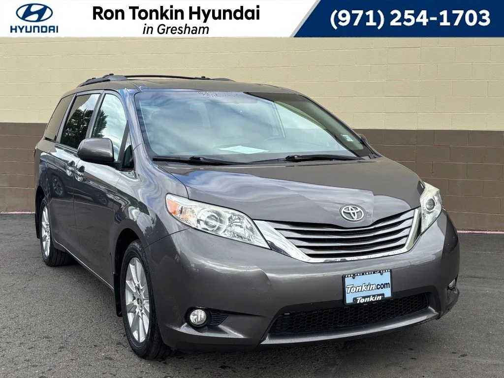 Used 2017 Predawn Gray Mica Toyota XLE image 1