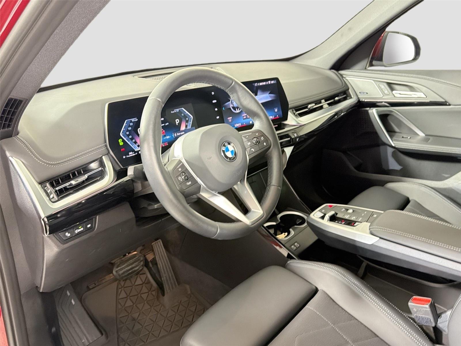 Used 2026 Vegas Red Metallic BMW xDrive28i image 9