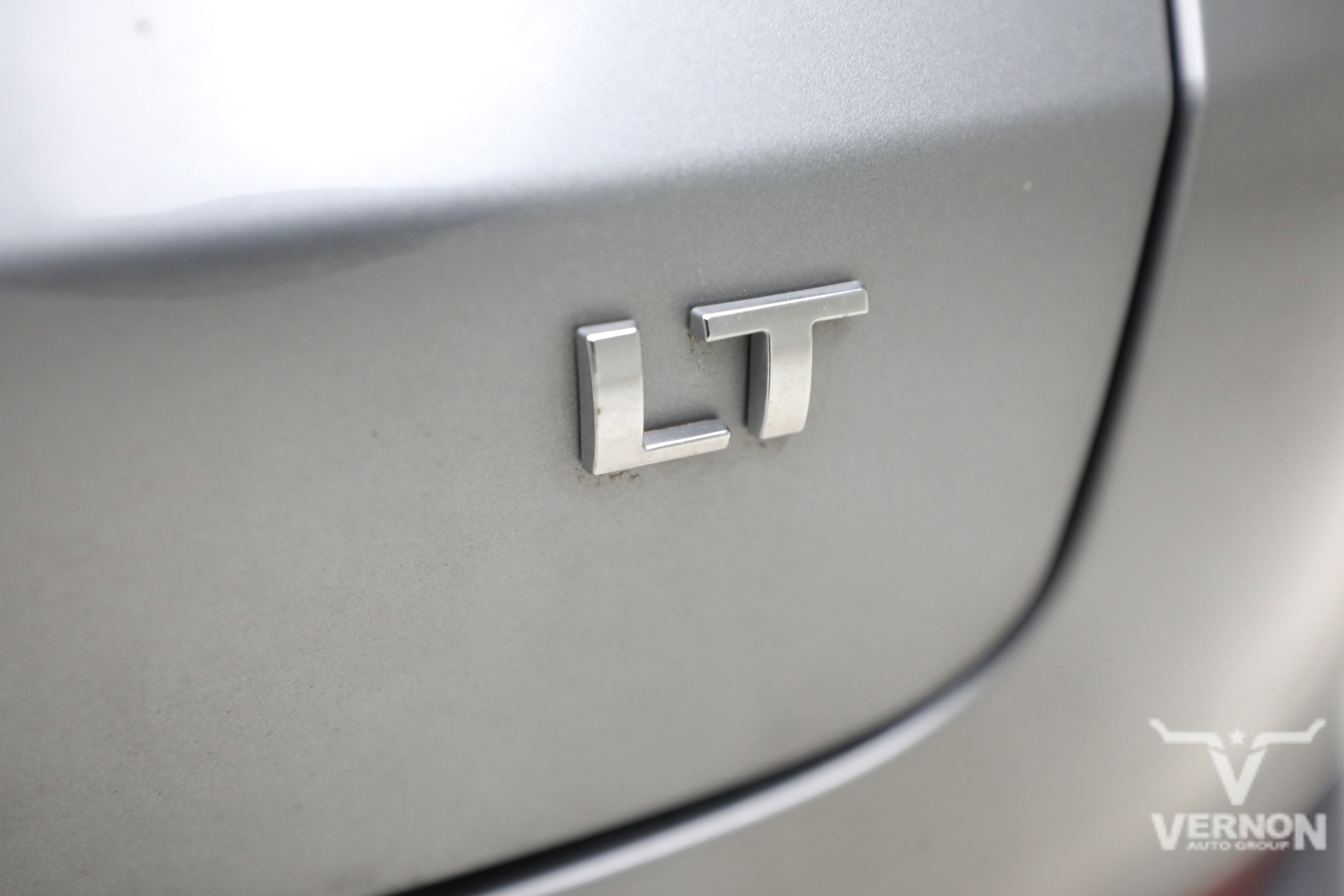 Used 2023 Sterling Gray Metallic Chevrolet Y image 11