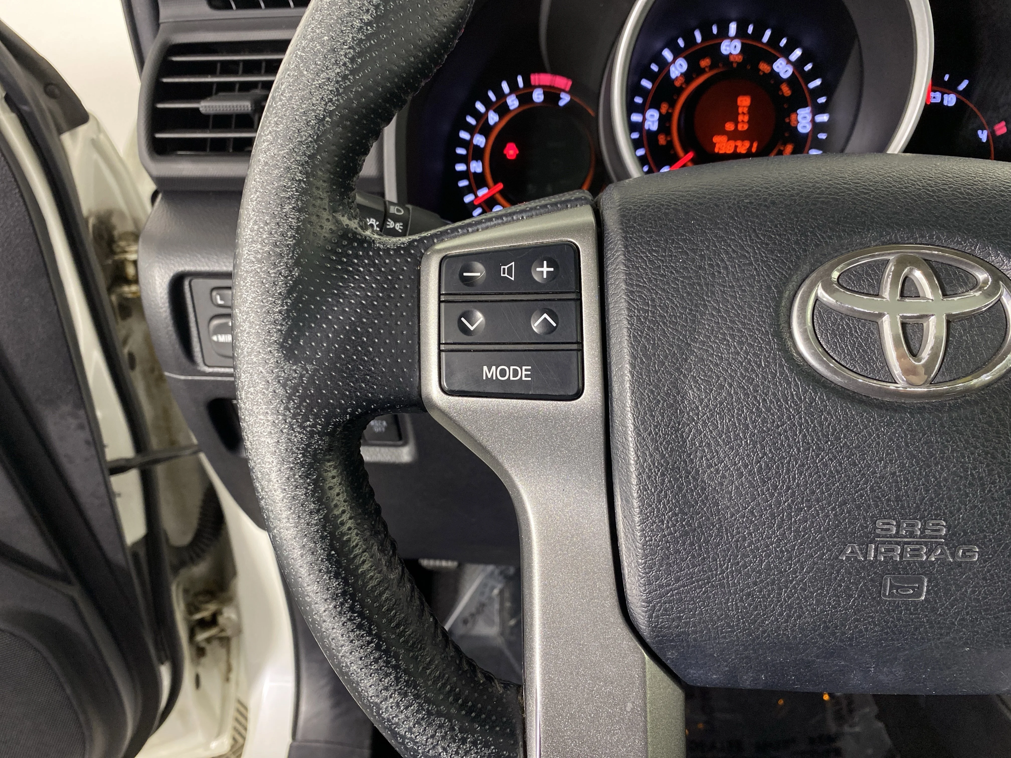 Used 2011 Blizzard Pearl Toyota Limited image 23