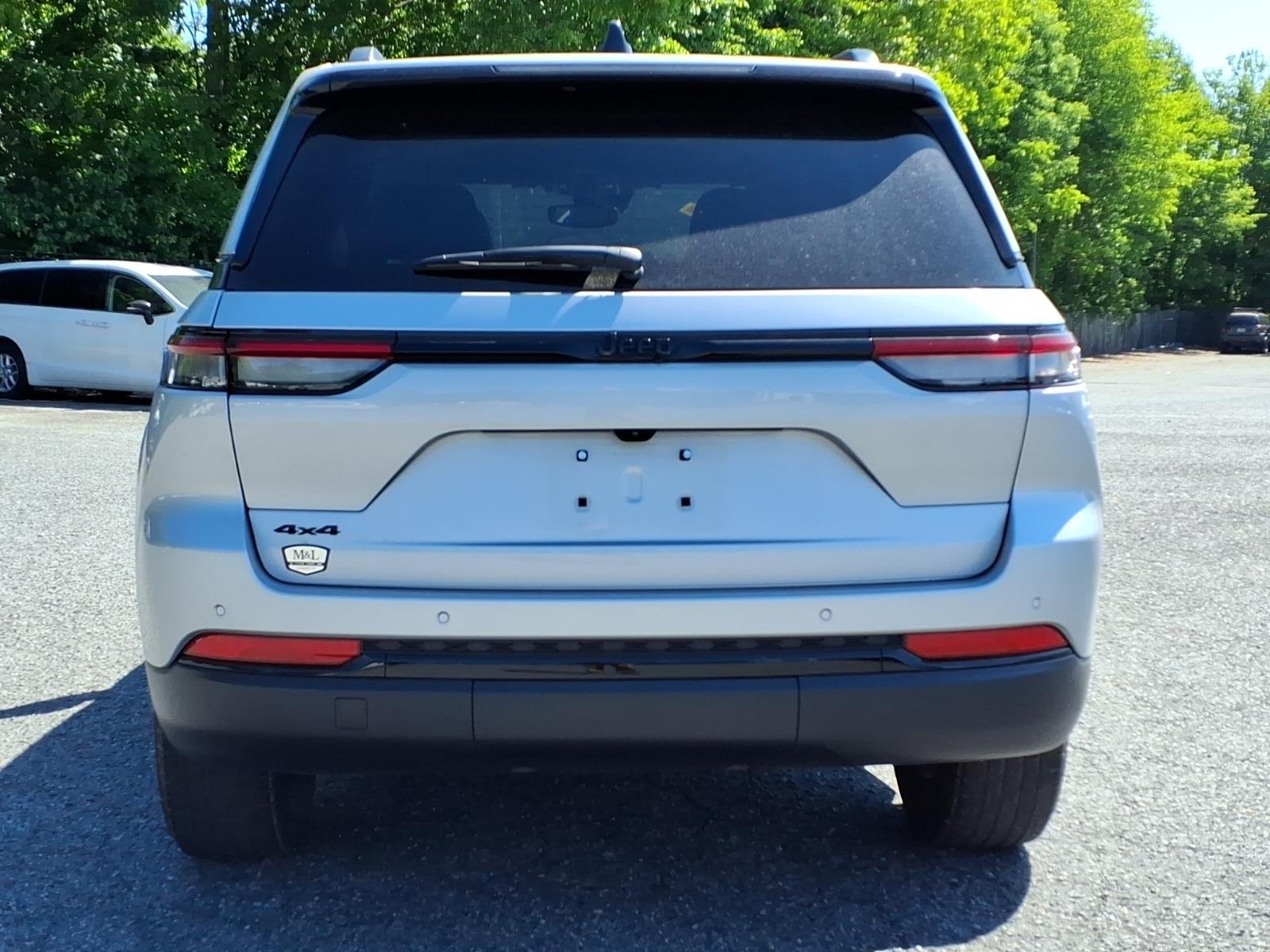 Certified Used 2024 Silver Jeep Altitude X image 22
