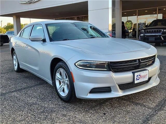Used 2022 Silver Dodge SXT Rear-Wheel Drive image 6