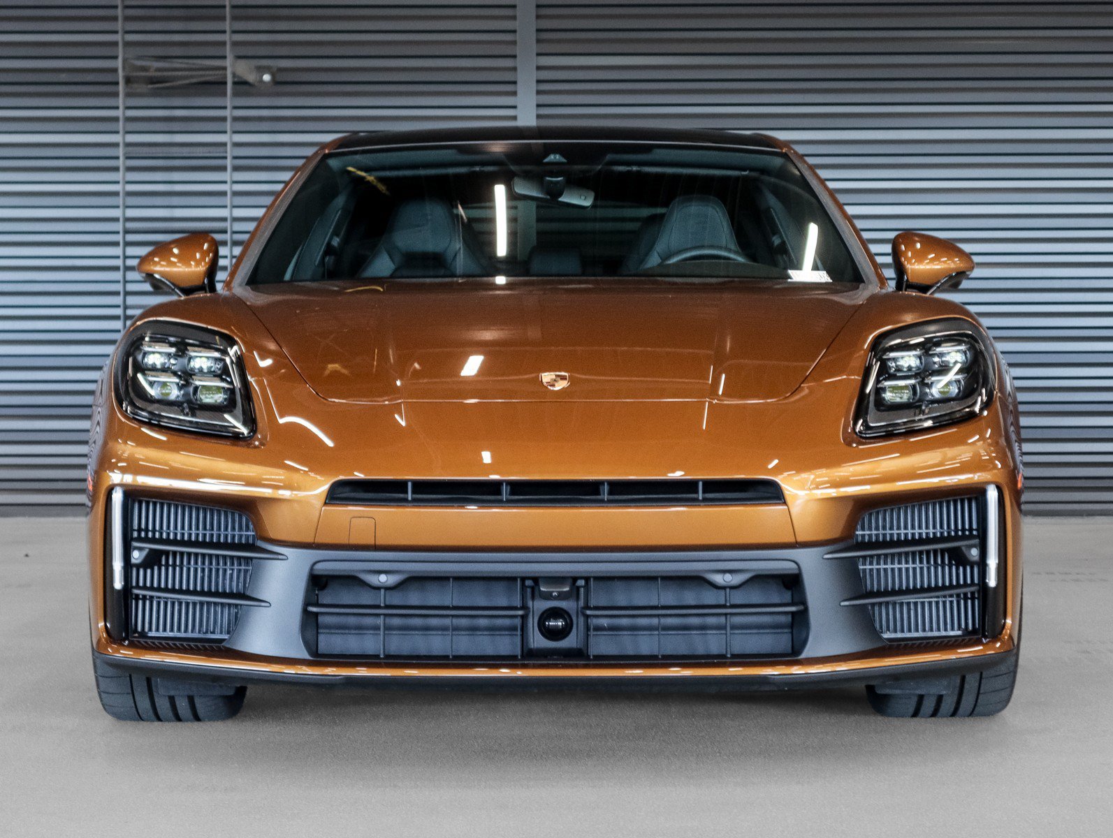 Used 2025 Madeira Gold Me Porsche  image 9