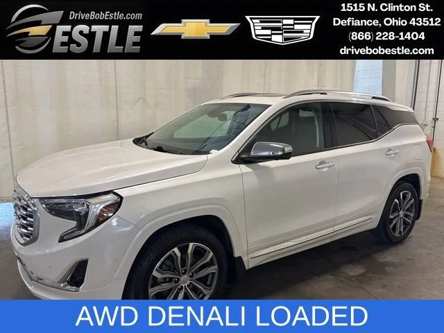 Used 2020 WHITE FROST TRICOAT GMC Denali image 1