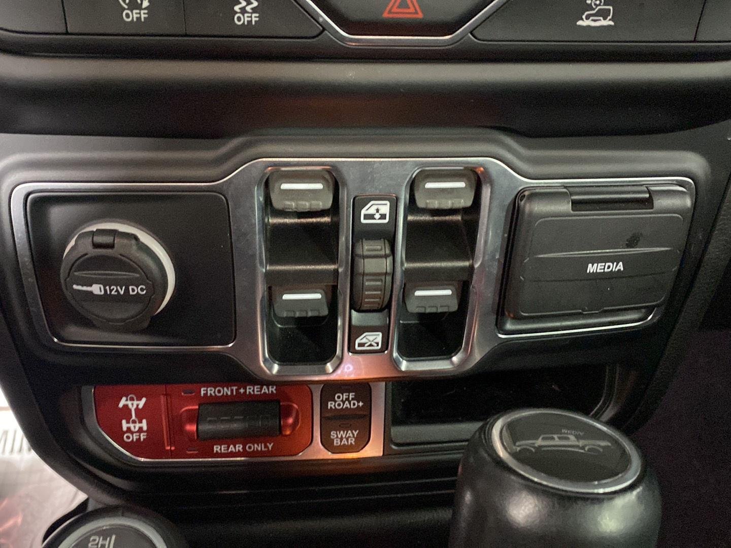 Used 2022 Black Clearcoat Jeep Rubicon image 19