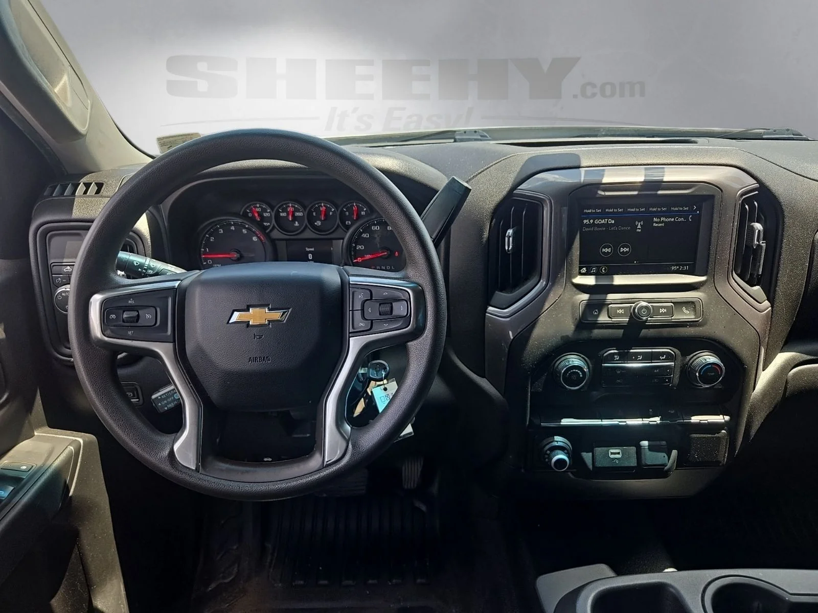 Used 2019 White Chevrolet WT image 3