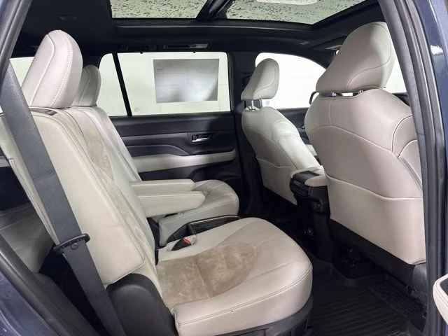 Used 2024 Cloud Toyota MAX Platinum image 5