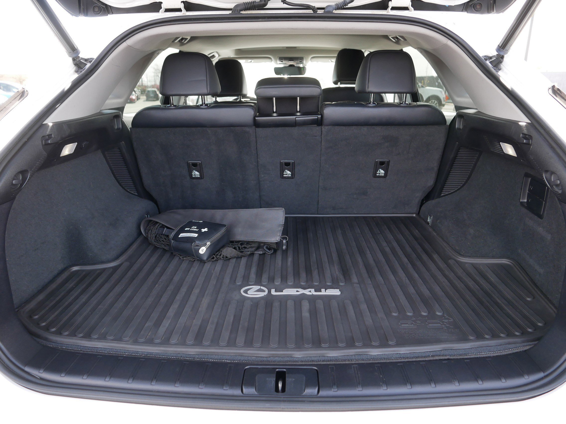Used 2021 Eminent White Pearl Lexus RX 450h image 18