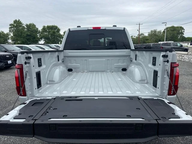 New 2026 Avalanche Ford Lariat® image 7