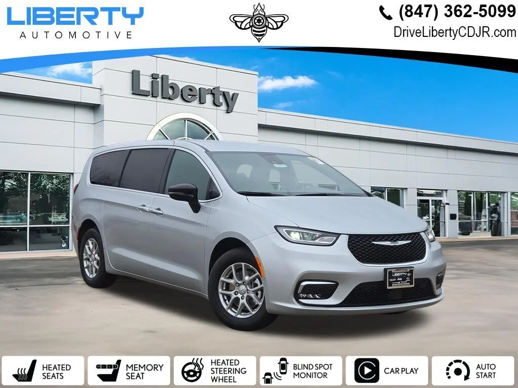 2026 Chrysler Pacifica Select's photo