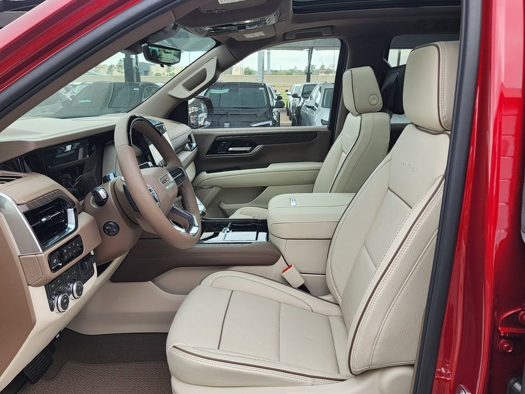 2026 GMC Yukon Denali - Photo 15