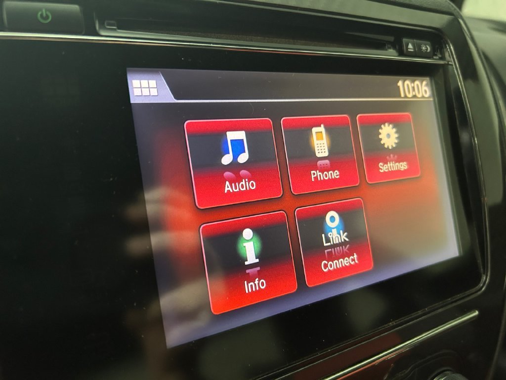 Used 2015  Honda Si image 10