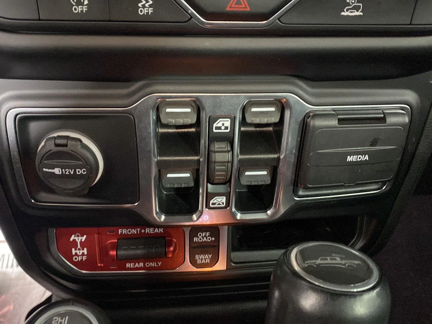 Used 2022 Black Clearcoat Jeep Rubicon image 19