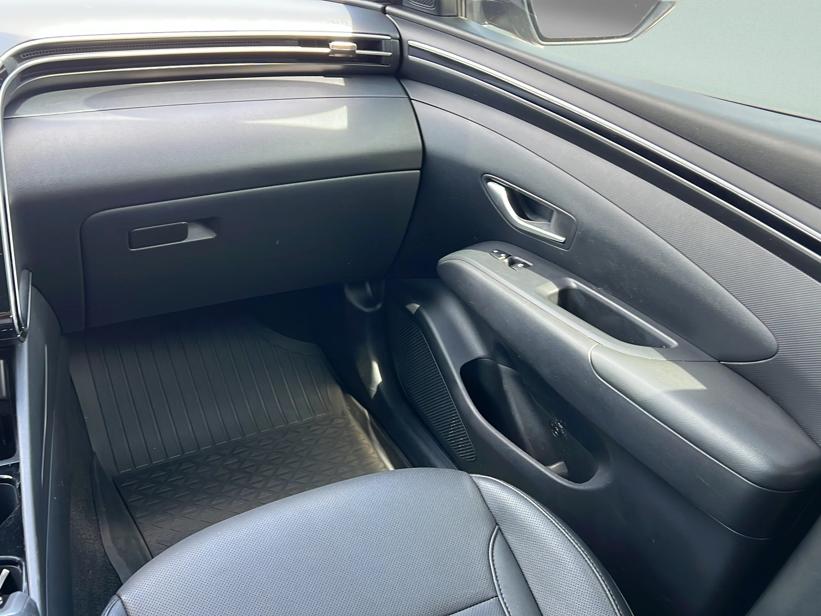 Used 2024 Hampton Gray Hyundai NIGHT image 13