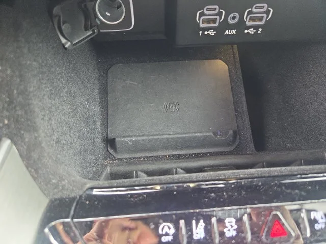 Used 2025 White Jeep Series II image 34