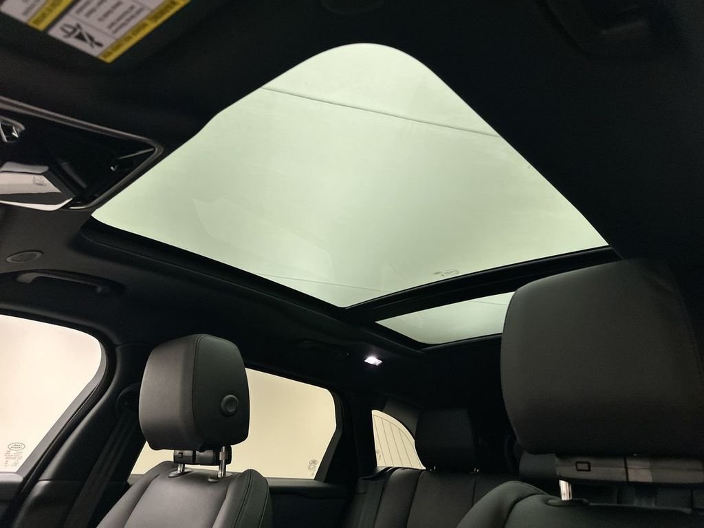 New 2026 Fuji White Land Rover S image 11