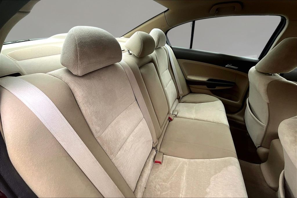 Used 2010 Maroon Honda LX image 21