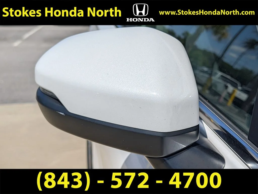 Used 2023 White Honda EX image 15