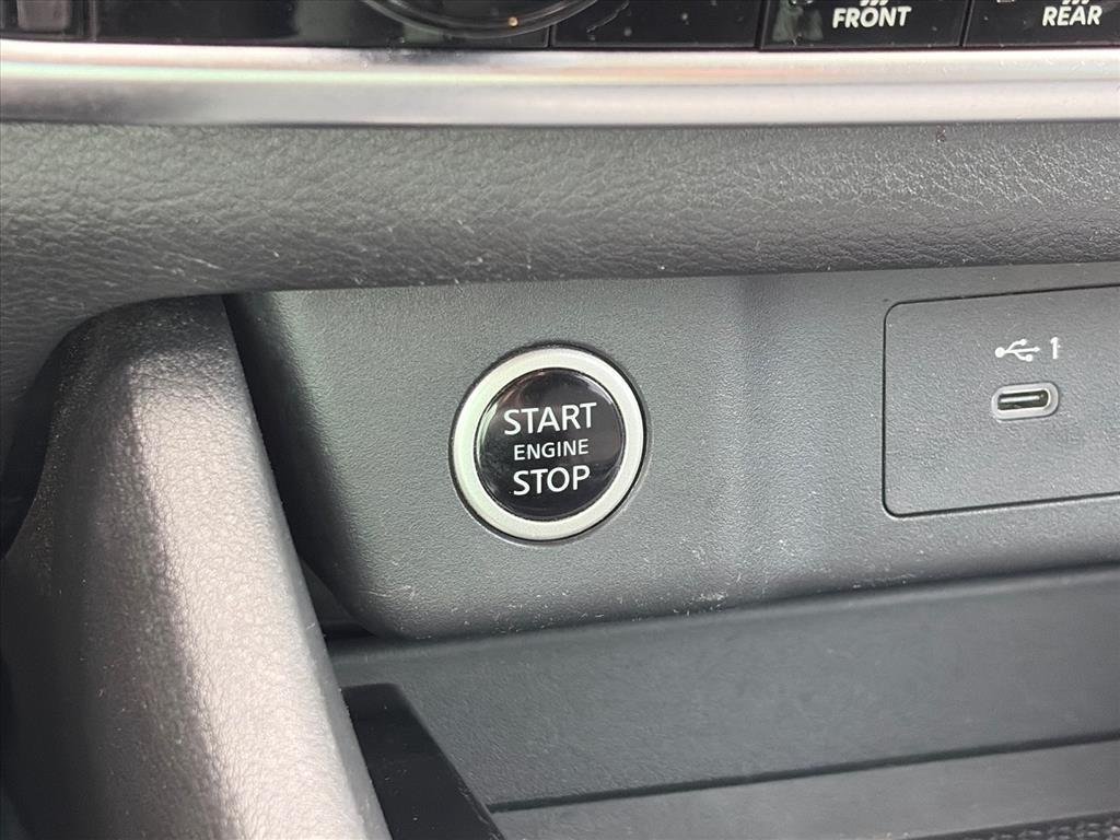 2021 Nissan Rogue SV - Photo 10