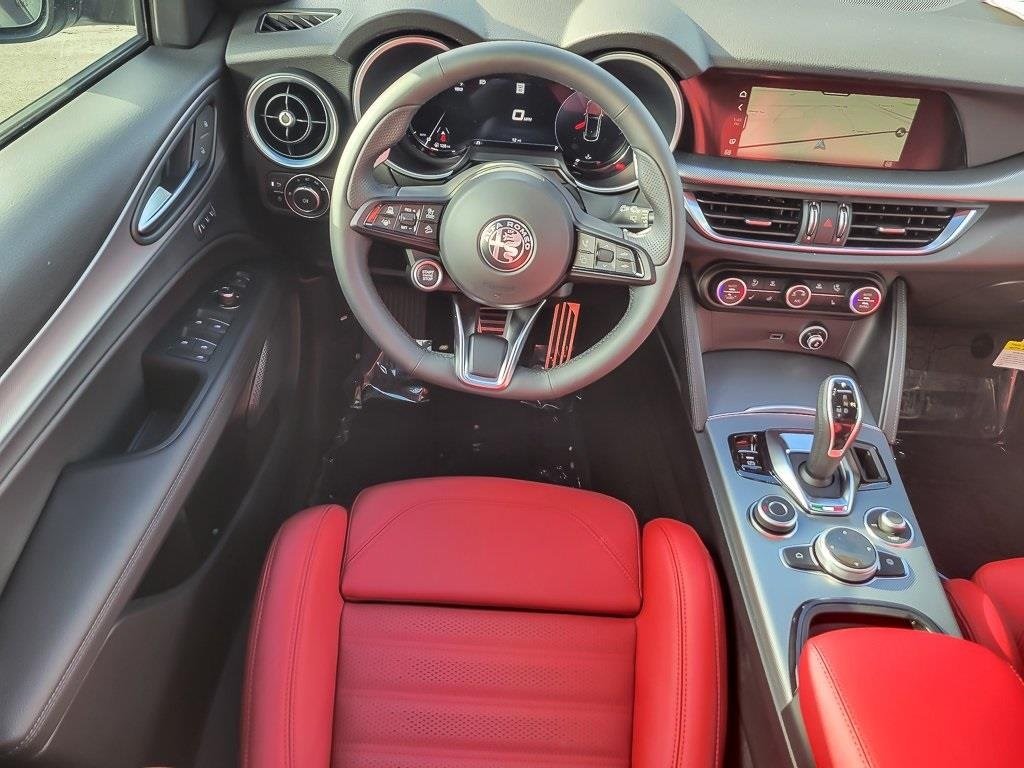 2025 ALFA ROMEO STELVIO - Image 11