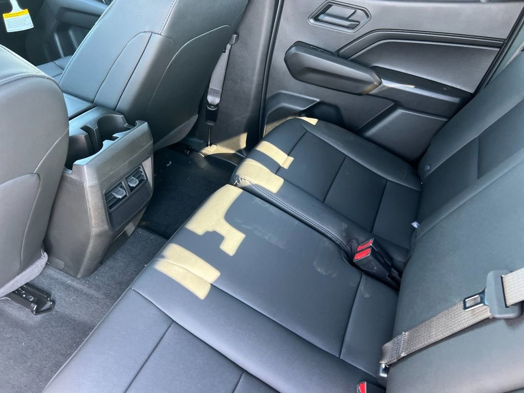 2025 Chevrolet Colorado Trail Boss - Photo 11
