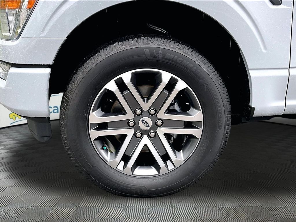 Used 2022 White Ford XL image 29
