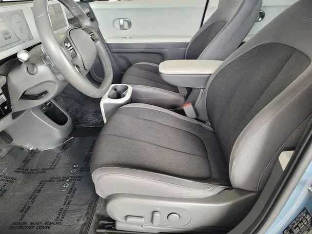 Used 2023 Blue Hyundai SE image 17
