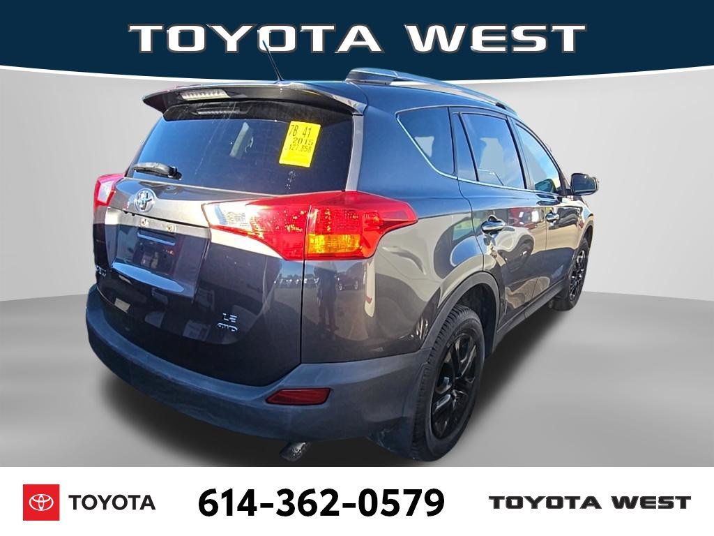 Used 2015 Gray Toyota LE image 8