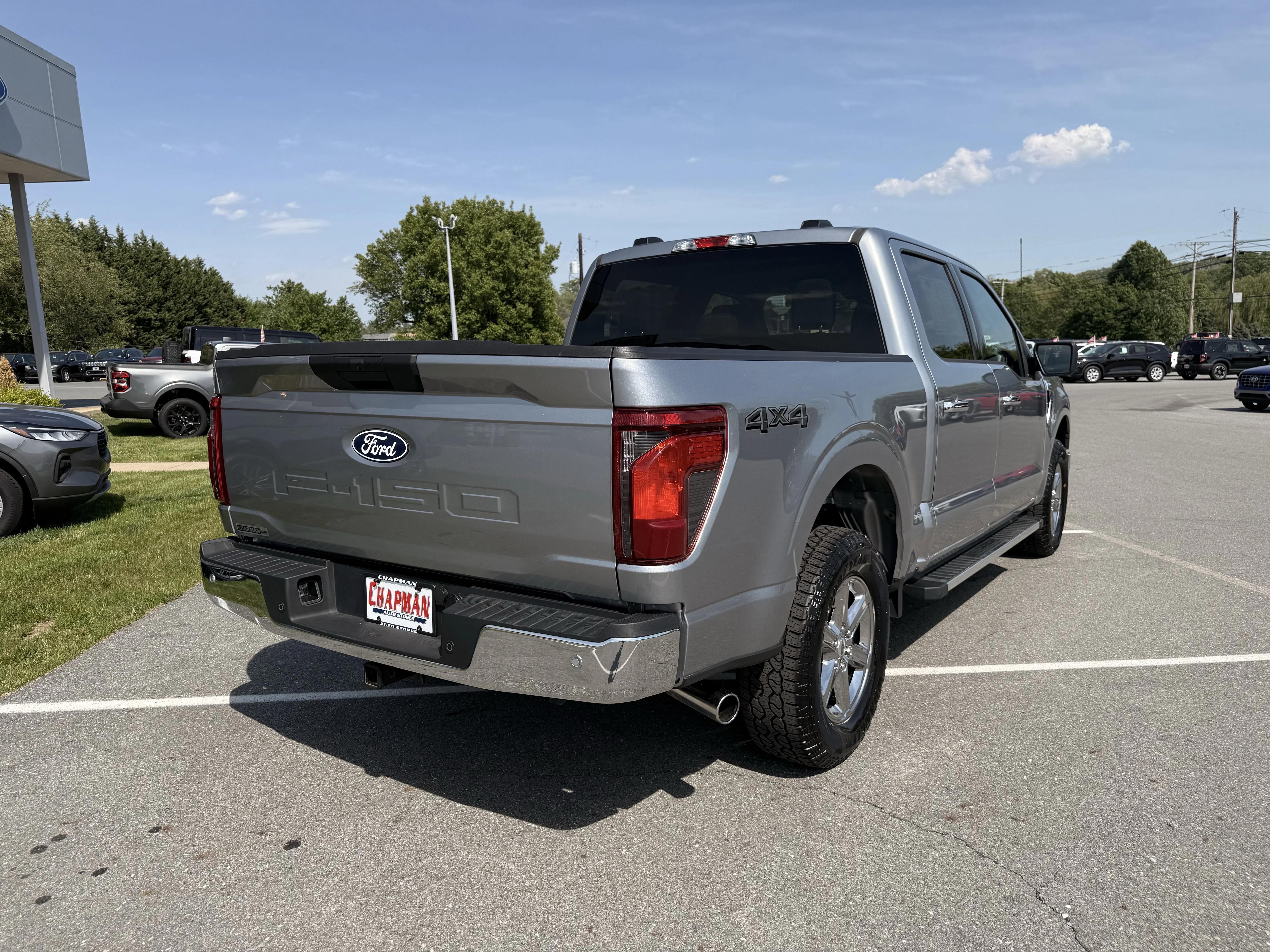 Used 2025 Silver Metallic Ford XLT image 7