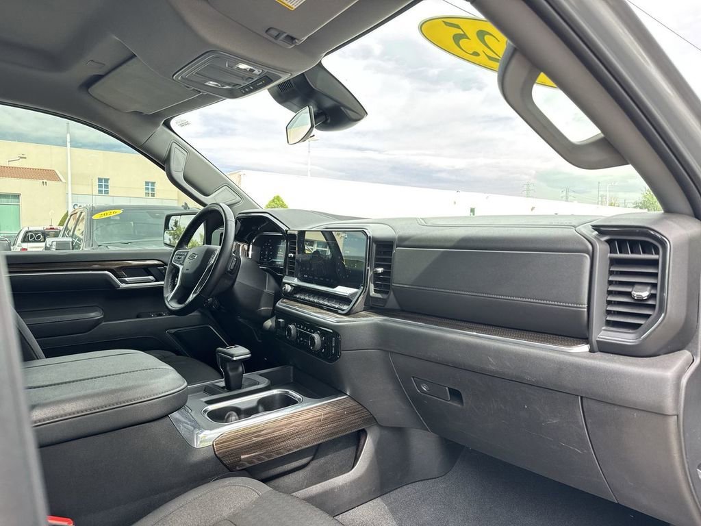 Used 2025 Slate Gray Metallic Chevrolet RST image 30